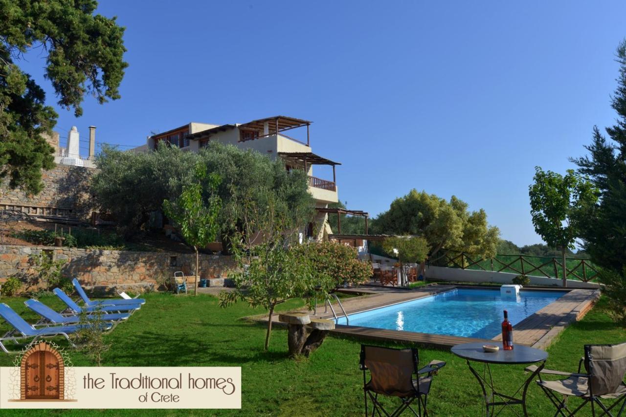Almond Tree - Elounda Traditional Homes Of Crete Vrouhas