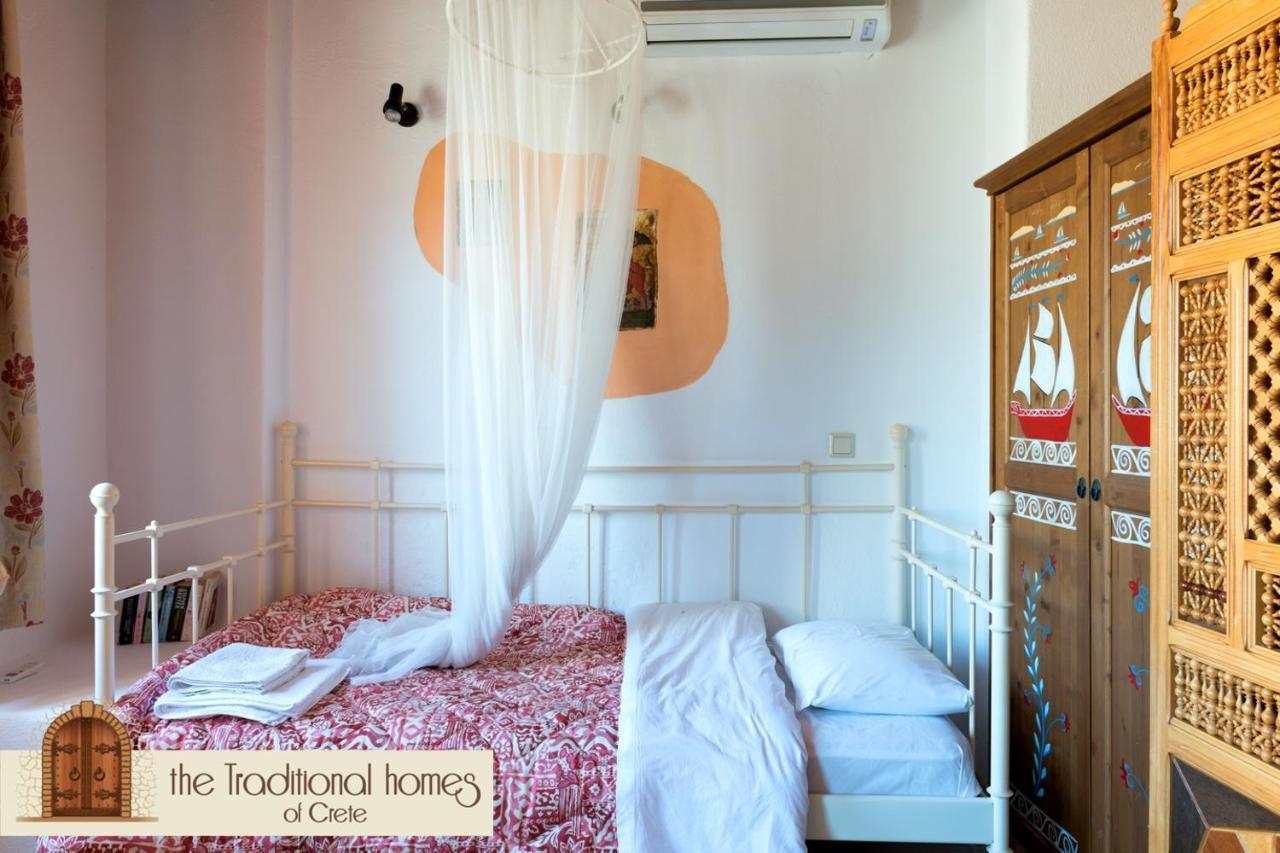 Almond Tree - Elounda Traditional Homes Of Crete *