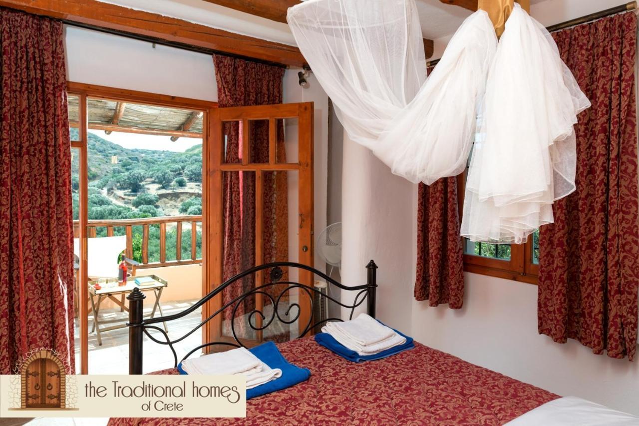 Almond Tree - Elounda Traditional Homes Of Crete *