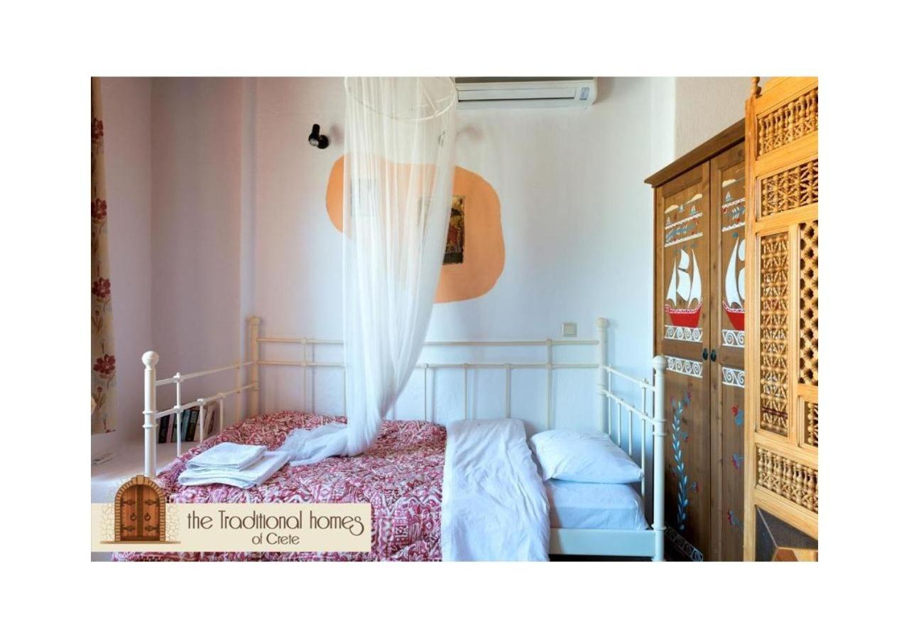 Almond Tree - Elounda Traditional Homes Of Crete Villa Vrouhas