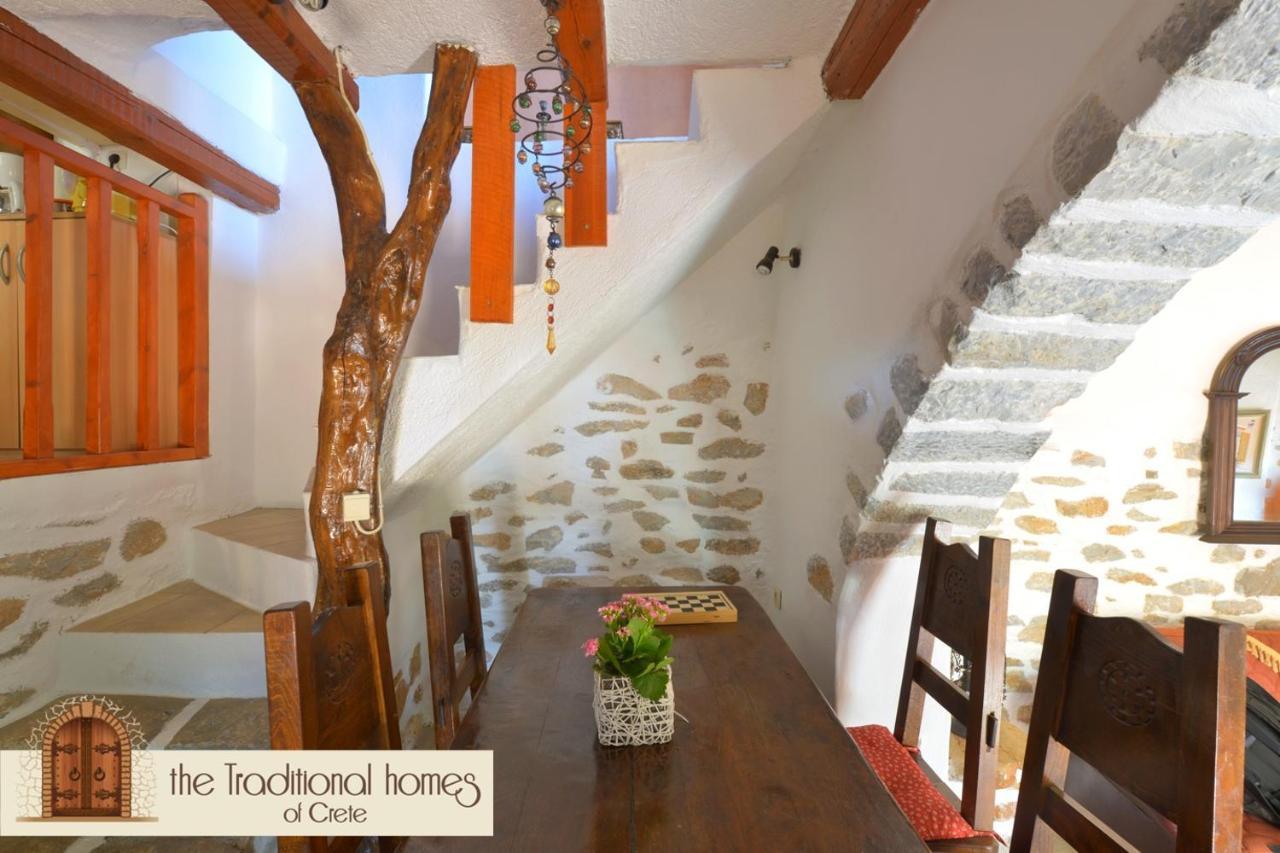 Villa Almond Tree Private Pool, Sea Views & Birds In A Relaxing Authentic Cretan Escape Vrouhas