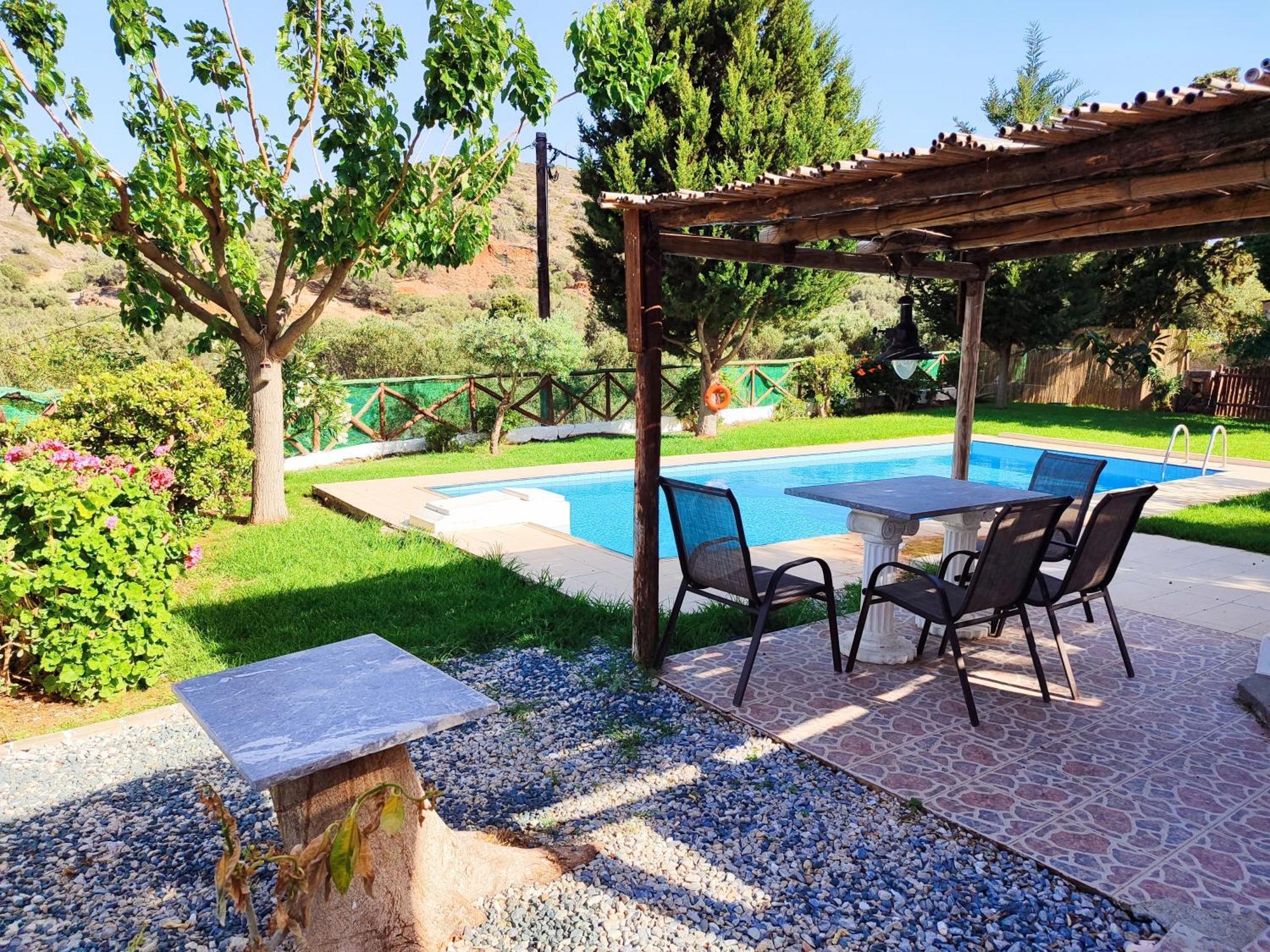 Almond Tree Private Pool, Sea Views & Birds In A Relaxing Authentic Cretan Escape * Vrouhas